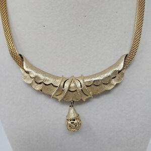 Vintage Egyptian Revival Necklace Brushed Gold Tone Scallop Filigree Signed READ